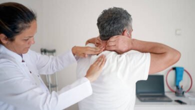Neck Pain: Causes, Effective Treatments & Prevention 7 neck pain treatment